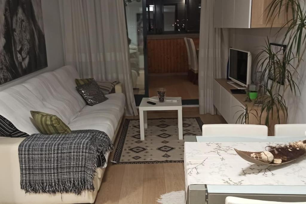Atico En Paiporta Con 2 Grandes Terrazas Apartment Valencia Exterior foto